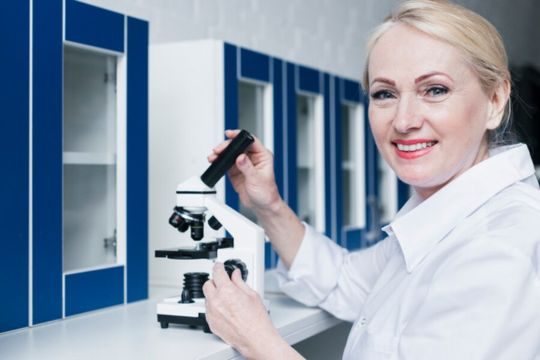 Why Biochemistry Analyzers Are Essential for Clinics